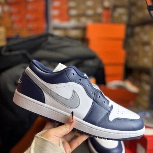 AIR JORDAN 1 LOW DARK NAVY/WHITE MEN'S US SIZE 9 BRAND NEW IN BOX - Picture 1 of 11